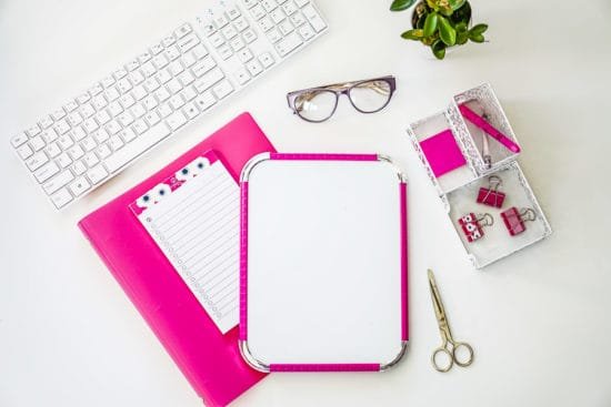 picxclicx free feminine styled stock photos