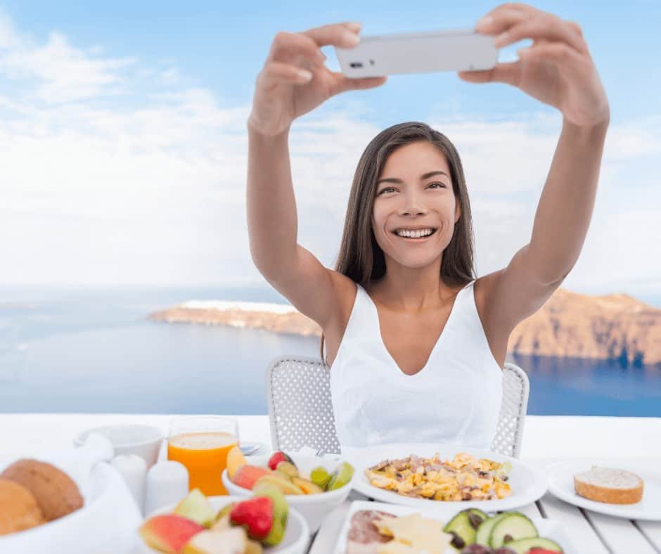 woman working as a virtual staffer 