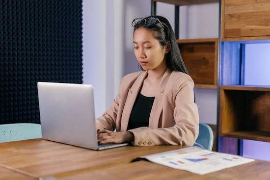 Virtual Assistant (Beginner Level)